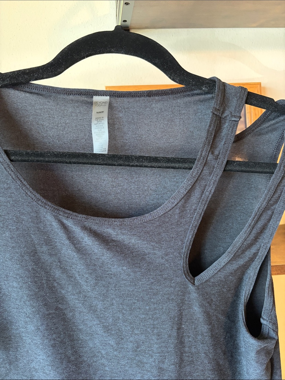 Beyond Yoga Black Scoop Neck Tank - Lightweight Everyday Layering - Picture 2 of 4